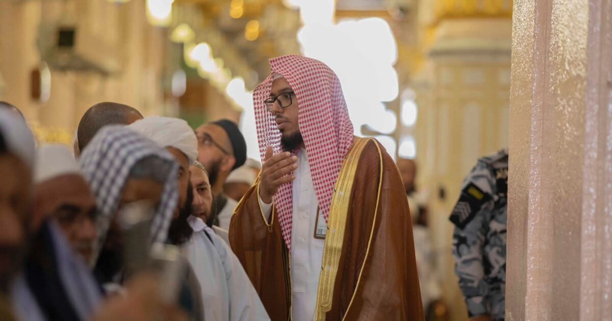 رئاسة الشؤون الدينية ترفع جاهزيتها ليوم الجمعة…خدمات ميدانية ورقمية لإثراء تجربة قاصدي الحرمين الشريفين