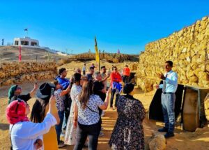 وفد 50 شركة سياحية يزور «النقطة الحصينة بعيون موسى» في اليوم الثاني لبرنامجهم بمحافظة السويس