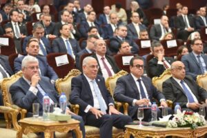 نائب رئيس مجلس الوزراء وزير الصحة: لا تهاون في حقوق الفرق الطبية