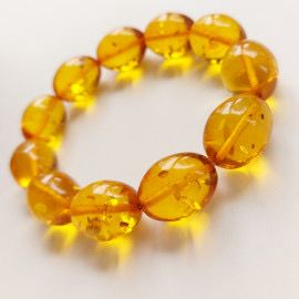 أحجار الخريف للسيدات… سحر الطبيعة وأناقة الموسم