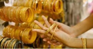 رغم تراجع الأسعار عالميًا.. استقرار الذهب في مصر