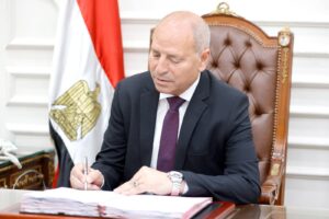 محافظ القاهرة يصدر حركة تنقلات
