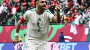 ثعالب الصحراء تهزم صقورالجديان