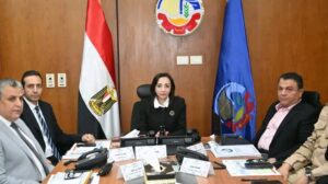 محافظ البحيرة تتابع سير العملية الإنتخابية وإنتظام فتح اللجان بإنتخابات مجلس النواب ليومها الثاني