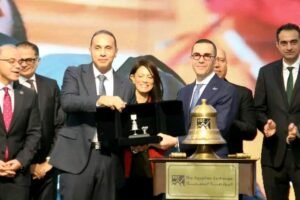 وزير الاستثمار والتجارة الخارجية يشارك فى فعاليات قرع جرس بدء جلسة التداول بالبورصة المصرية