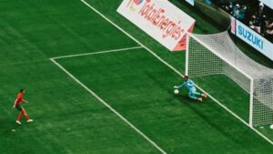 أسود الأطلس تزأر بالإفتتاح