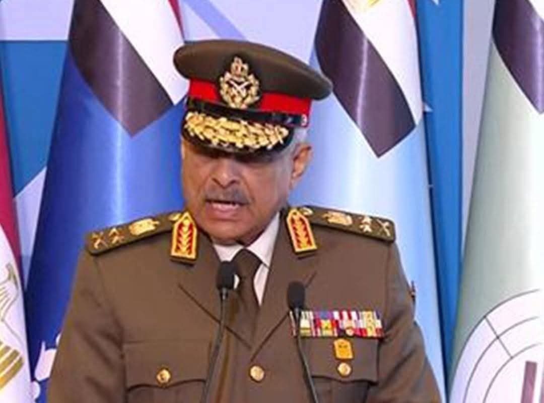 وزير الدفاع يعلن الظروف الإقليمية والدولية تفرض على الدول ضرورة الاستعداد الدائم لمواجهة المخاطر والتــهديدات