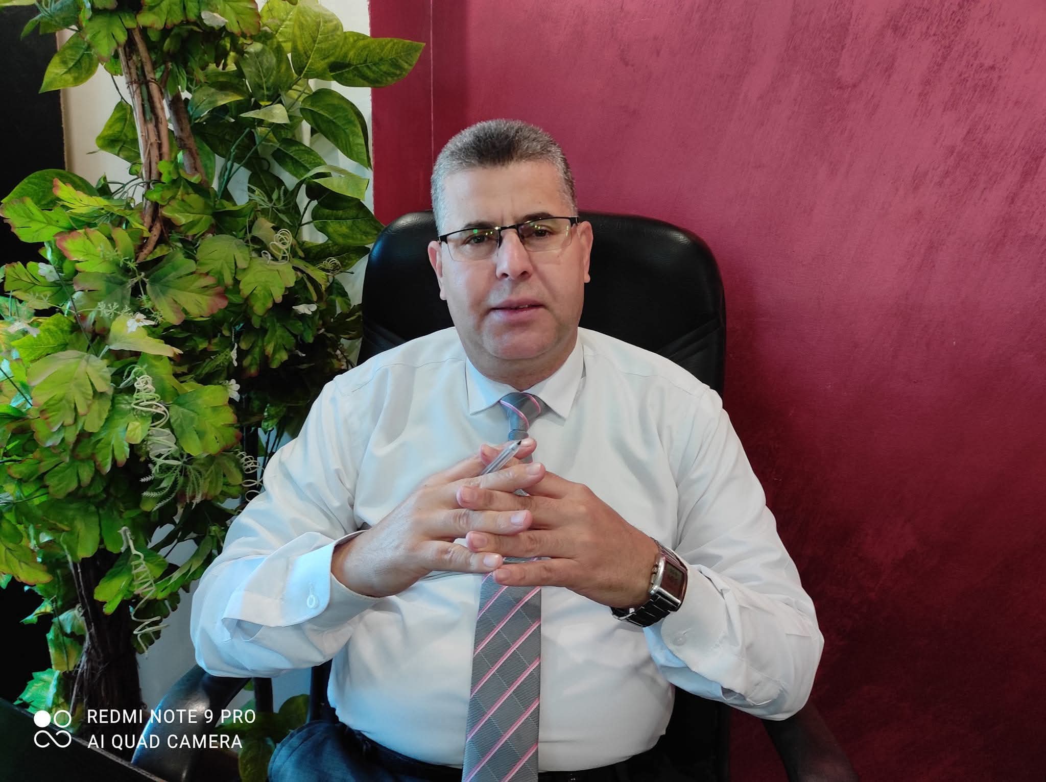 ضياع الأدب بين الصغير والكبير