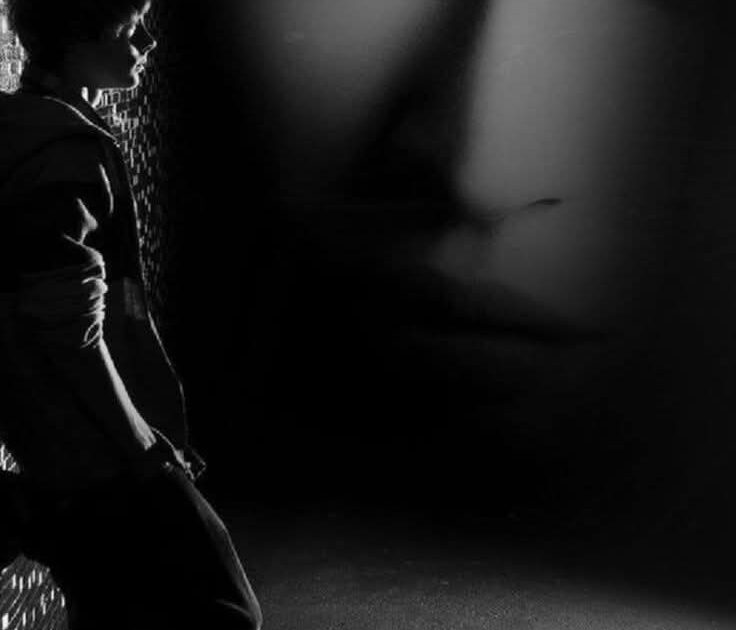 حين يشيخ العالم داخل عيون شاب صغير