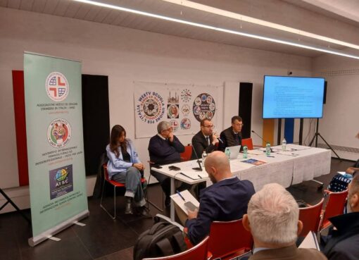 عودة يكشف ارقام مقلقة عن الرعاية الصحية بإيطاليا خلال مؤتمر AMSI