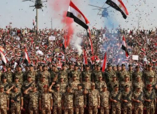 الجيش المصري يكشف عن الطائرة الانتحارية بعيدة المدى "جبار 250" بمدى يصل إلى 1500 كيلومتر