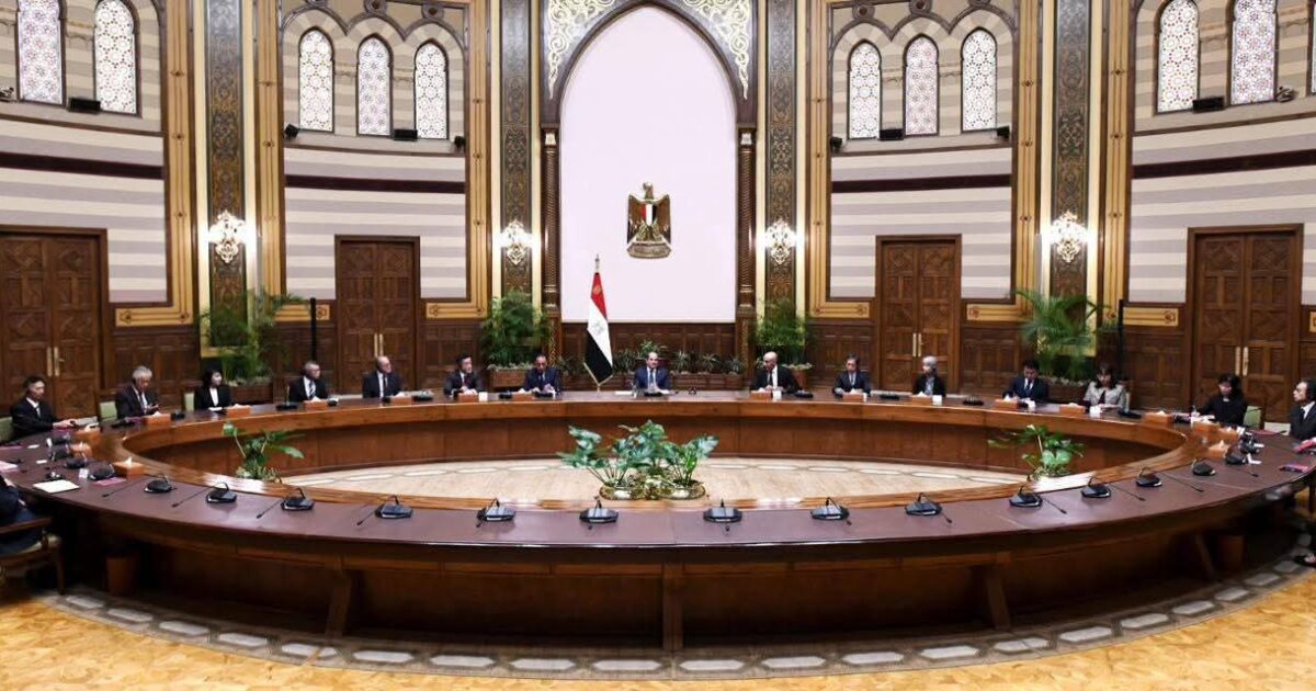 الرئيس السيسى يستقبل مجموعة من خبراء التعليم اليابانيين