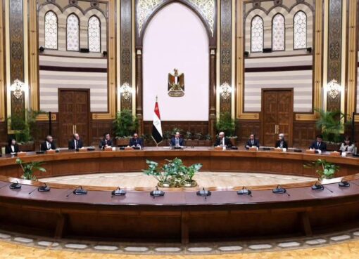 الرئيس السيسى يستقبل مجموعة من خبراء التعليم اليابانيين