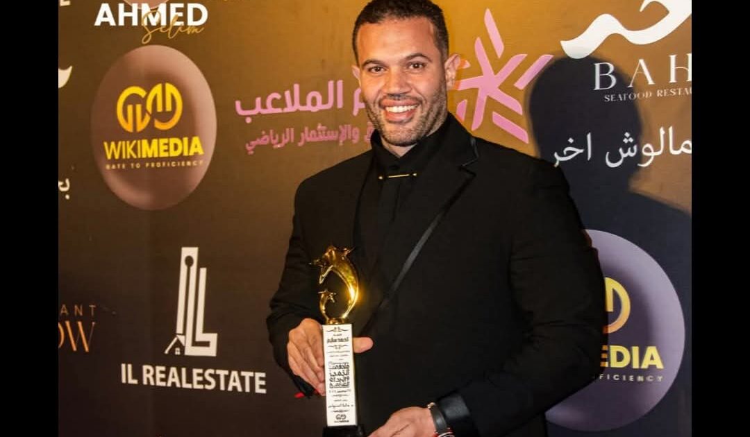 رجل الأعمال أحمد سليم يتوج بجائزة "أفضل شخصية مؤثرة" في ملتقى التميز والإبداع العربي