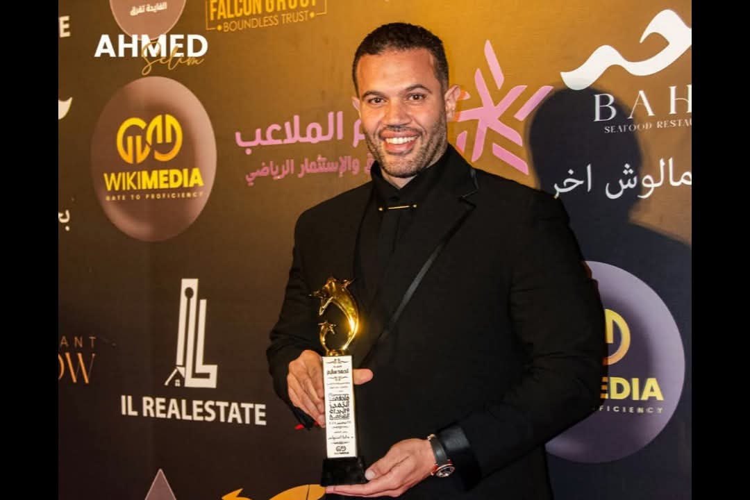 رجل الأعمال أحمد سليم يتوج بجائزة "أفضل شخصية مؤثرة" في ملتقى التميز والإبداع العربي