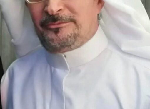 الجاهل عدو نفسه