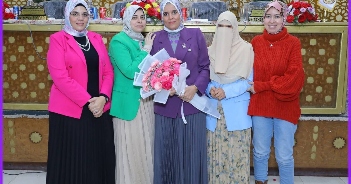 باحثة بكلية الدراسات الإسلامية والعربية بدمنهور تحصد (الدكتوراه) بمرتبة الشرف الأولى عن أطروحته حول: (ثنائية الذات والآخر في الرواية المصرية)