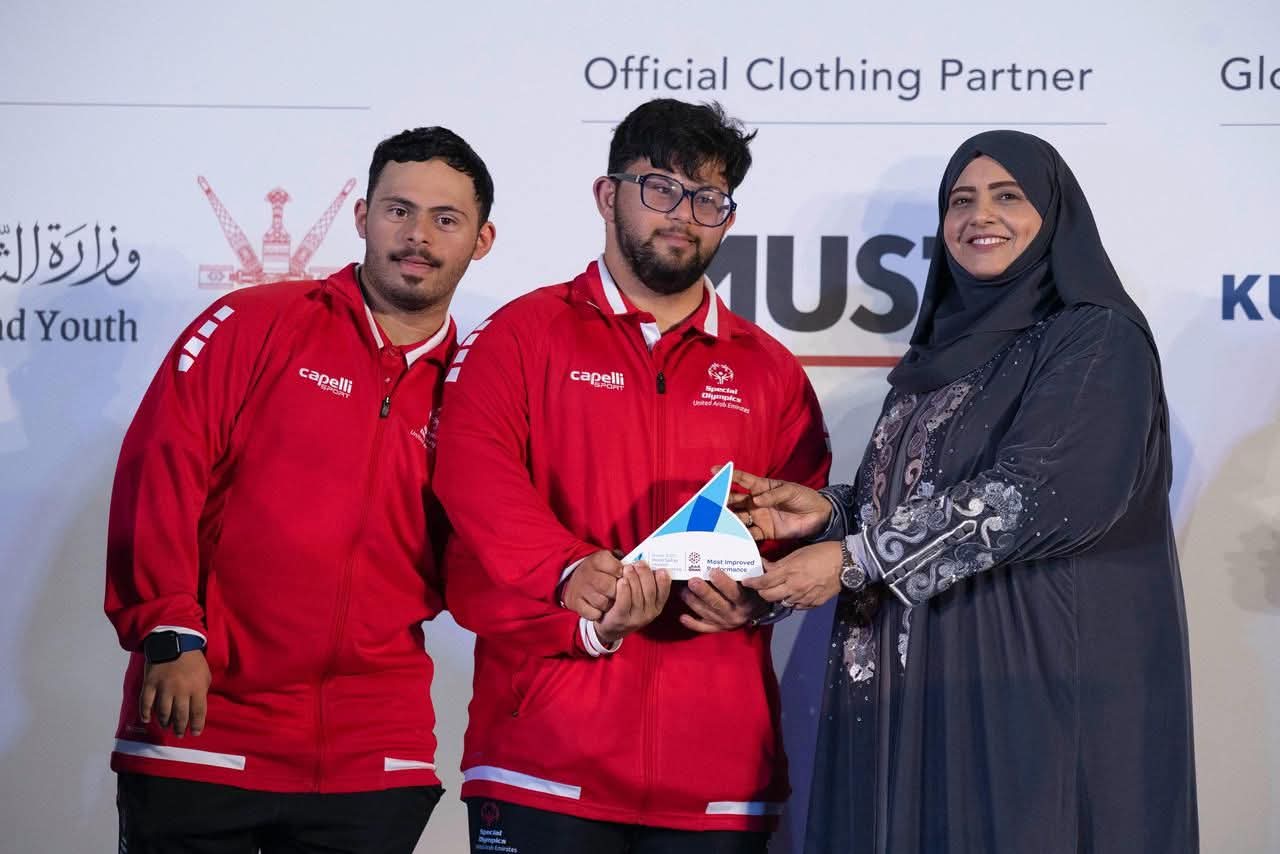 إنجلترا تفوز ببطولة العالم للإبحار الشراعي ذوي الإعاقة 2025 في سلطنة عمان 