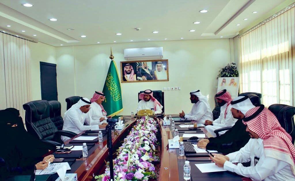 تعليم الطائف يستعرض خطط تقديم دعم التميز المدرسي خلال الفصل الأول