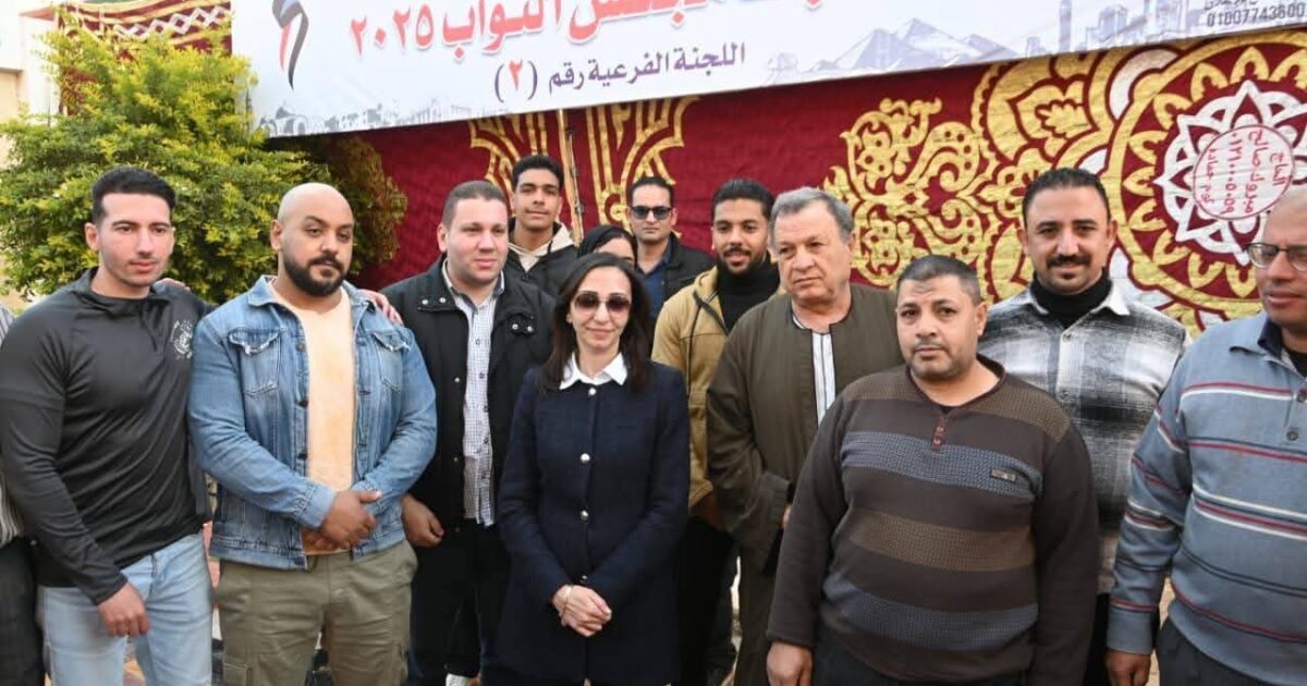 محافظ البحيرة تتفقد عدد من اللجان الإنتخابية بكوم حمادة لمتابعة سير إنتخابات مجلس النواب في يومها الثاني