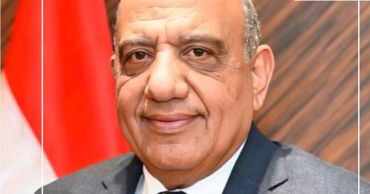 رسالة لصاحب النجاحات معالى الدكتور محمود عصمت وزير الكهرباء والطاقة المتجددة والمهندس جابر دسوقى  