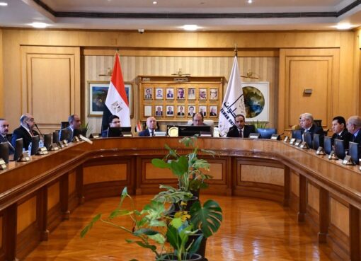 رئيس جامعة العاصمة يوجه بحل مشكلات الطلاب وتقديم الدعم قبل بداية امتحانات الفصل الدراسي الأول