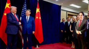 من جعجعة الهيمنة إلى واقع الاستسلام .. انقلاب لعبة ترامب مع الصين