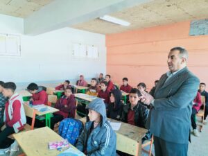 تنمية المنشأة تبدأ من الفصل.. وكيل التعليم يؤكد: الاستثمار في الإنسان هو قاطرة التقدم