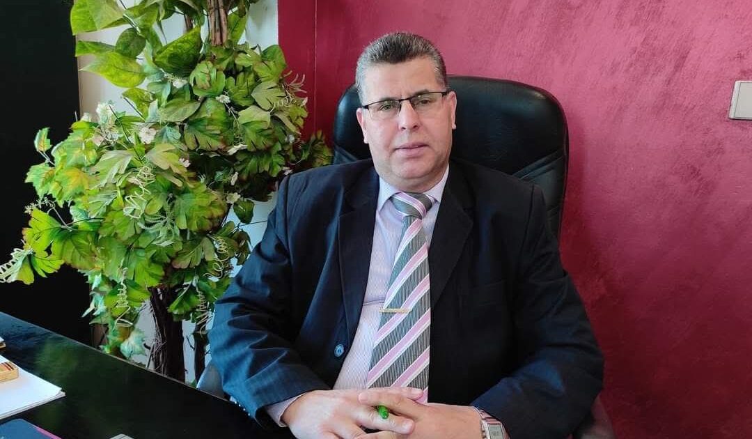 الشرف والعز أن تكون عبدا لله تعالى