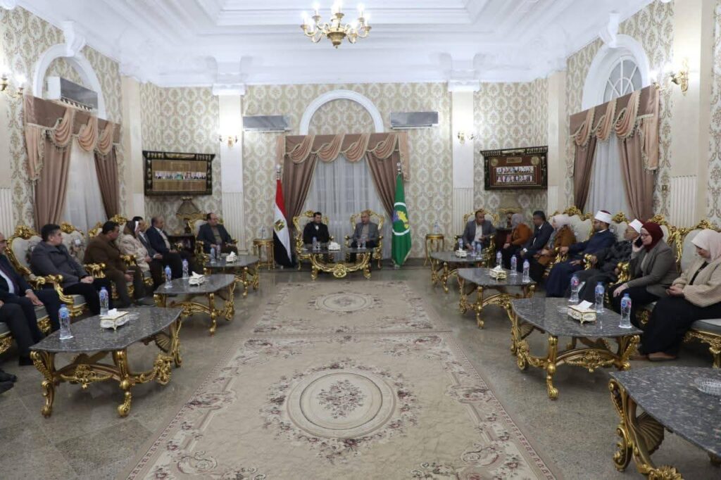 بالصور محافظ المنيا يلتقي وزير الشباب والرياضة بديوان المحافظة