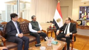 وزير قطاع الأعمال العام يستقبل سفير الهند بالقاهرة والرئيس التنفيذي لشركة الفنادق الهندية المحدودة لبحث تعزيز التعاون 