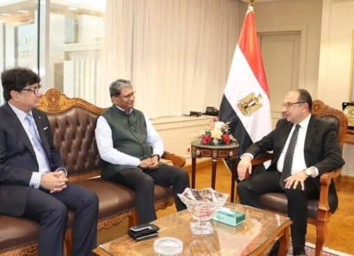 وزير قطاع الأعمال العام يستقبل سفير الهند بالقاهرة والرئيس التنفيذي لشركة الفنادق الهندية المحدودة لبحث تعزيز التعاون 