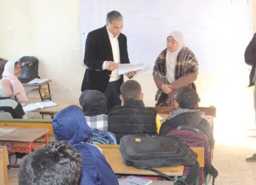 وكيل وزارة التربية والتعليم يفاجئ إدارتي العياط والصف التعليمية بزيارة تفقدية 