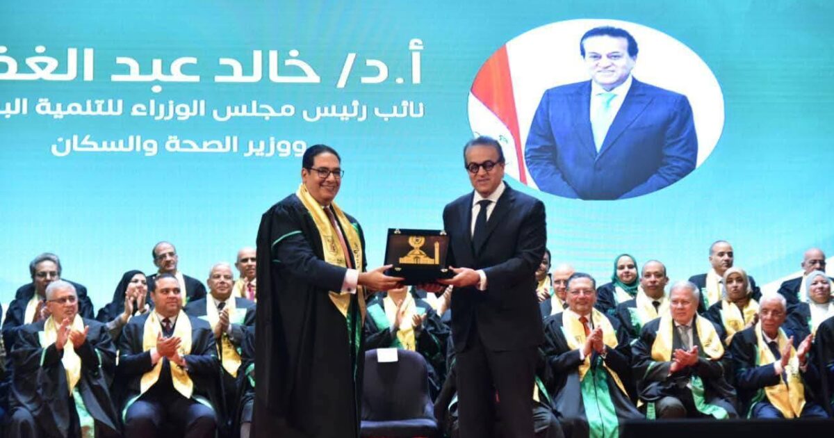 عبدالغفار من جامعة القاهرة: العلم والبحث العلمي قاطرة التنمية وبناء المستقبل