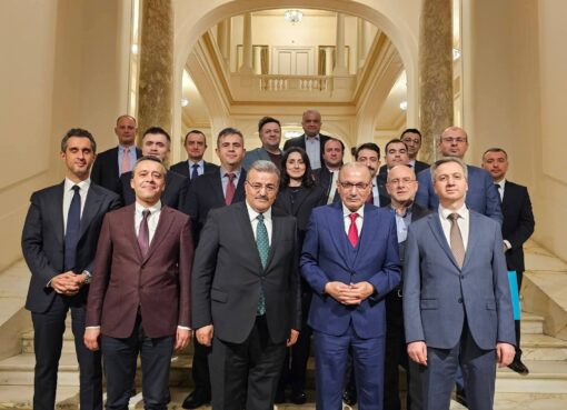 الاتحاد العام للجالية المصرية بفرنسا يشارك في احتفالات عيد الميلاد المجيد بالكنيسة الكاثوليكية بباريس