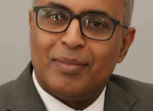 صلاح جاهين.. فيلسوف الضحكة والوجع في مئوية "الولد الشقي"