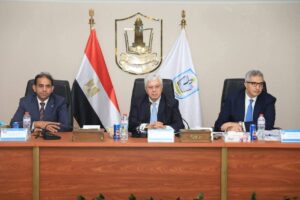 خلال ترأسه لاجتماع المجلس الأعلى للجامعات وزير التعليم العالي يدلى بعدة تصريحات صحفية