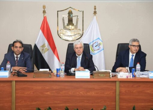 خلال ترأسه لاجتماع المجلس الأعلى للجامعات وزير التعليم العالي يدلى بعدة تصريحات صحفية