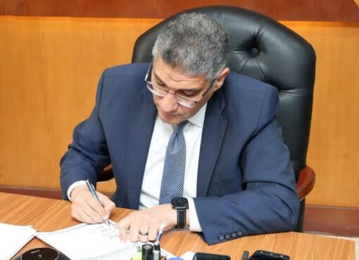 محافظ الجيزة يتابع أعمال فتح لجان جولة الإعادة لانتخابات مجلس النواب بالدائرة الثامنة «إمبابة والمنيرة الغربية» 