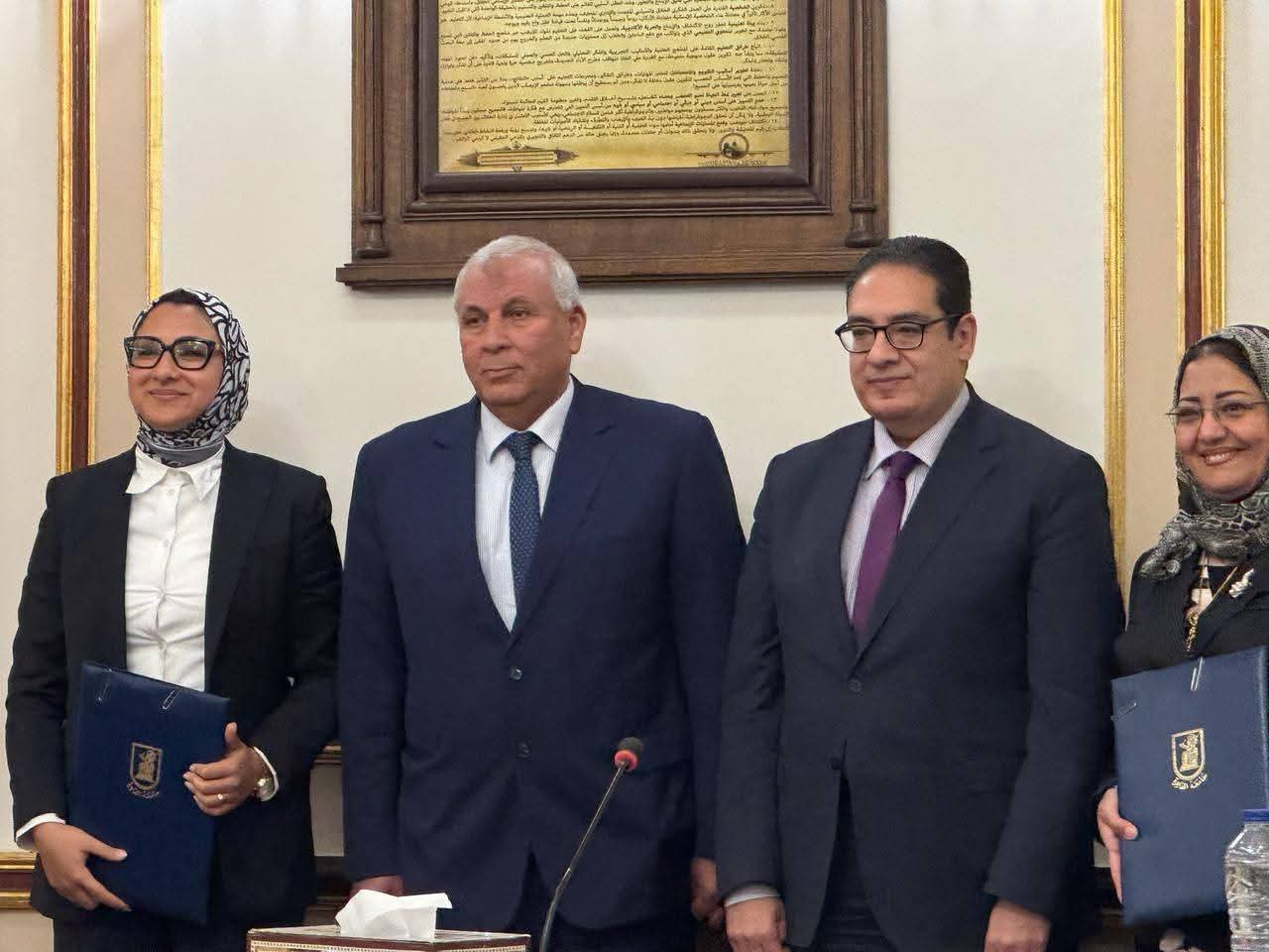 جامعة القاهرة تواصل دعمها التنموي لمحافظة الوادي الجديد عبر مشروع رائد للزراعة الذكية بتقنيات النانوتكنولوجي