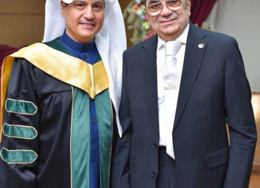 عندما يكون طالب الدكتوراة استاذا