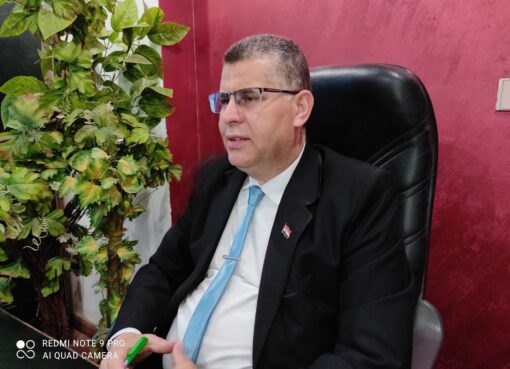 صاحب العقل يعلم روعة الصدق وطمأنينته