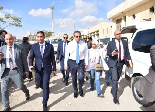 وزير الصحة في زيارة مفاجئة لـ«6 أكتوبر المركزي»: تطوير شامل ومستشفى جديد قريبًا