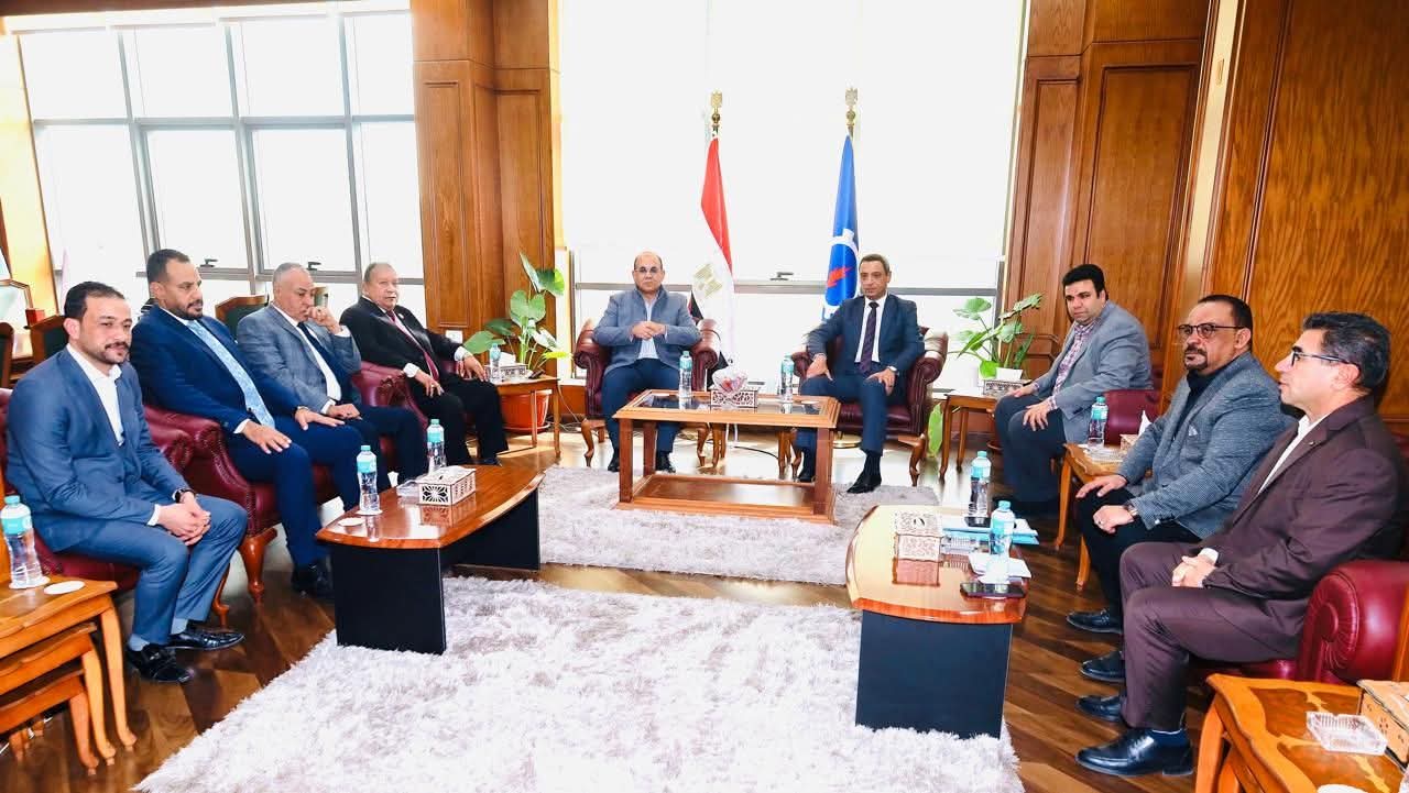 محافظ السويس يستقبل أعضاء مجلسي النواب والشيوخ بمحافظة السويس