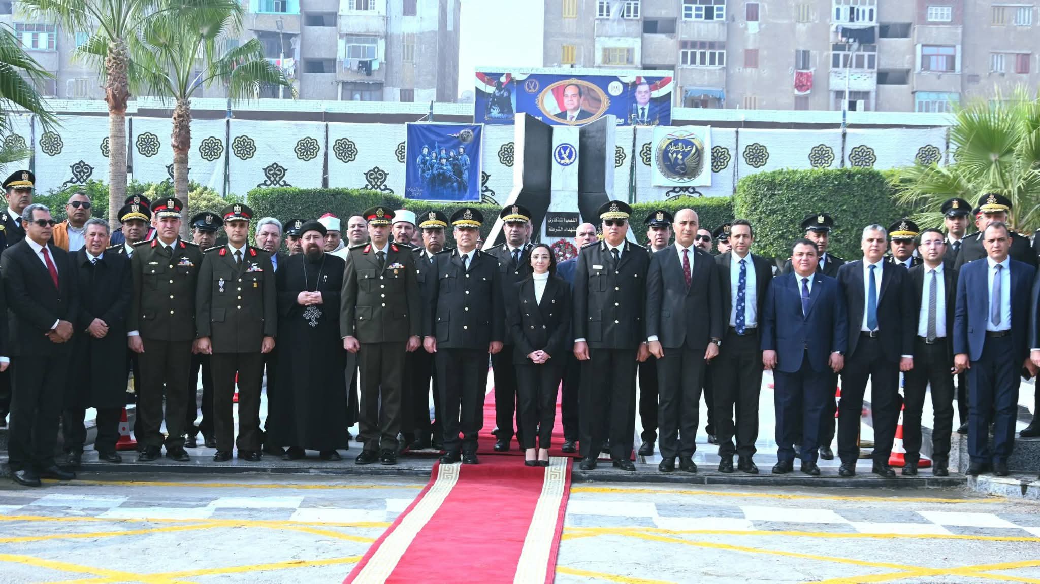 رىئيس جامعة دمنهور