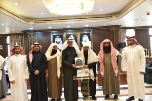السديس يلتقي منسوبي إدارة التقنية ويؤكد تعزيز التحول الرقمي والذكاء الاصطناعي