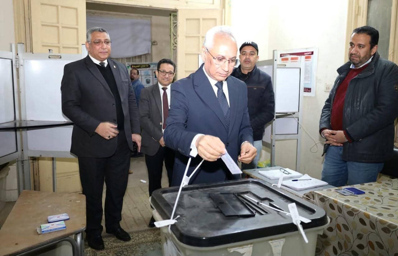 د. عصام فرحات يُدلي بصوته في انتخابات الإعادة لمجلس النواب 