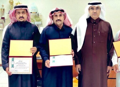 مدير عام تعليم الطائف يتابع سير اليوم الدراسي في عدداً من المدارس ويكرم عدداً من المعلمين المتميزين