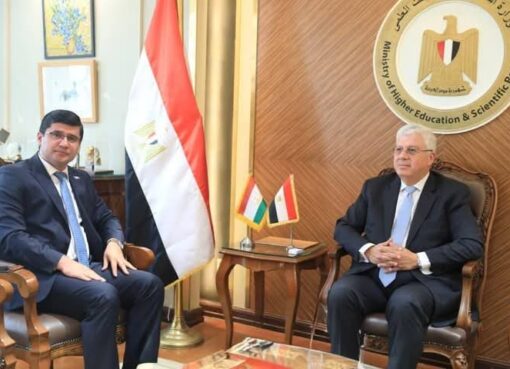 وزير التعليم العالي يستقبل سفير طاجكستان بالقاهرة لبحث آفاق التعاون في مجالات التعليم العالي والبحث العلمي