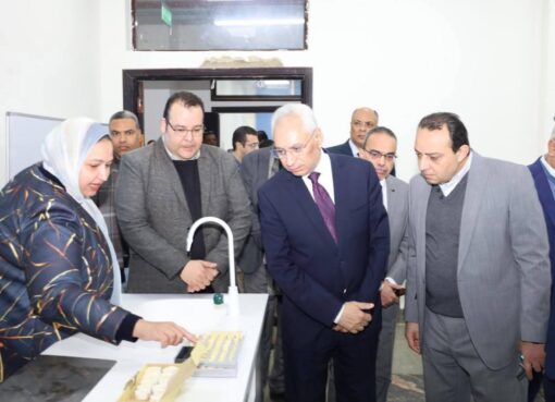 د. عصام فرحات يفتتح 7 معامل ببرنامج طب الأسنان بجامعة المنيا الأهلية ليصل إجمالي المعامل 52 معملاً